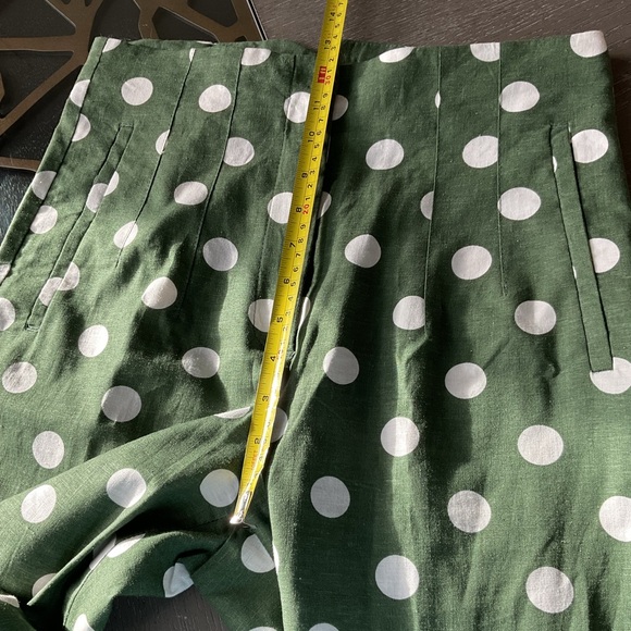 ZARA Light Summer Pants. Green & White Flat smooth Front with pockets. - Picture 5 of 8